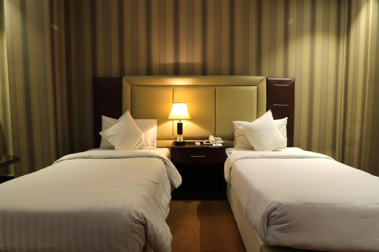 Rachna Hotel Gujranwala Dış mekan fotoğraf