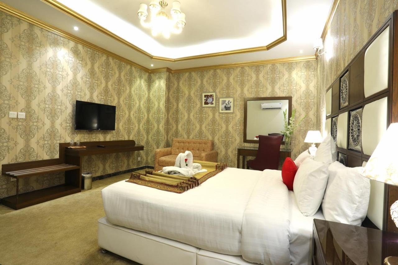Rachna Hotel Gujranwala Dış mekan fotoğraf